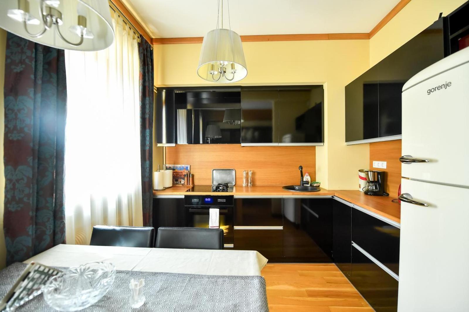 Luxury Apartment Брашов Екстер'єр фото